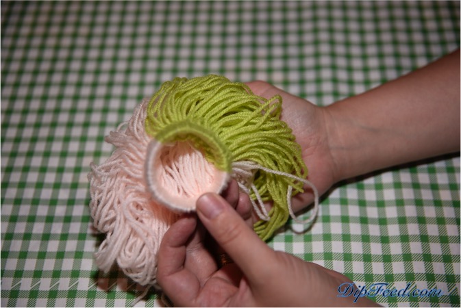 cute-yarn-hats-dip-feed-10