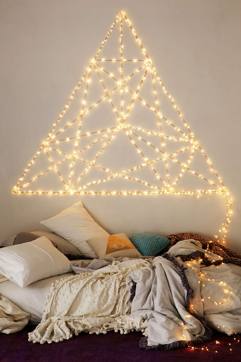 fairytale-lights-into-the-bedroom-dip-feed-5